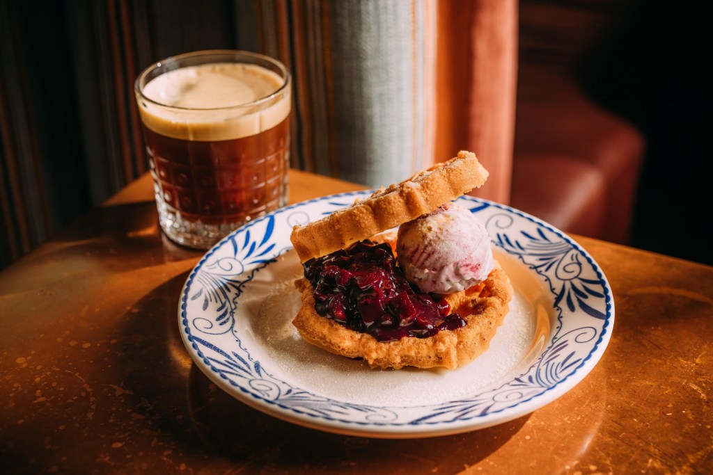 The Bunuelo at El Carlos Elegante