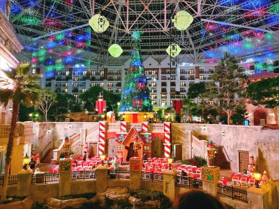 Chilling with Buddy: A Magical Christmas at Gaylord Texan’s ICE! Featuring <i>Elf</i>