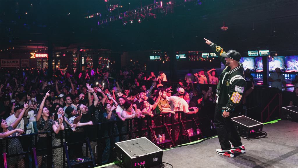 Cozy Worldwide: Throwback and Current R&B and Hip Hop Party – 21+