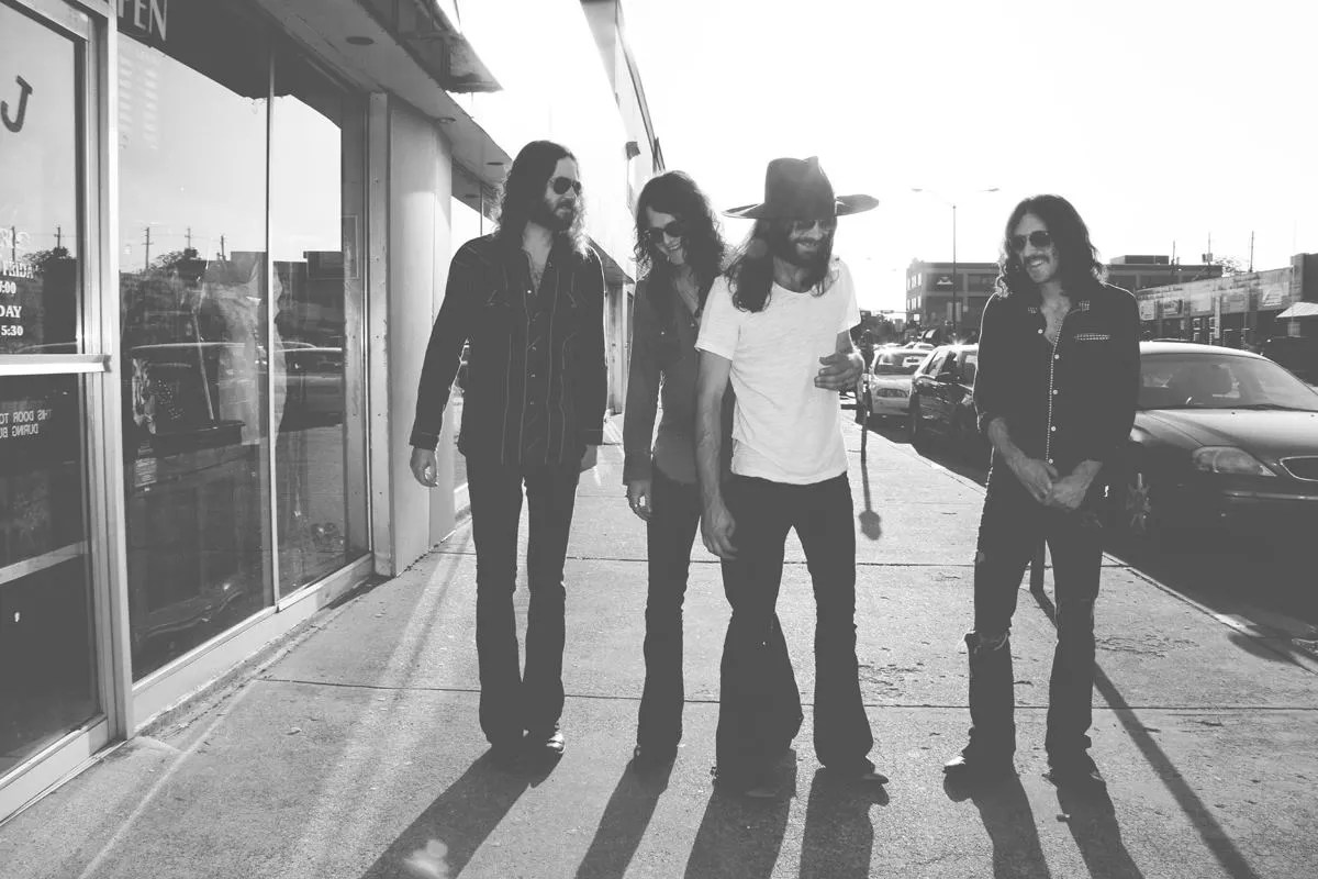 The 9 Best Concerts of the Week: The Roomsounds, Sophia Annello, Fleetwood X and More