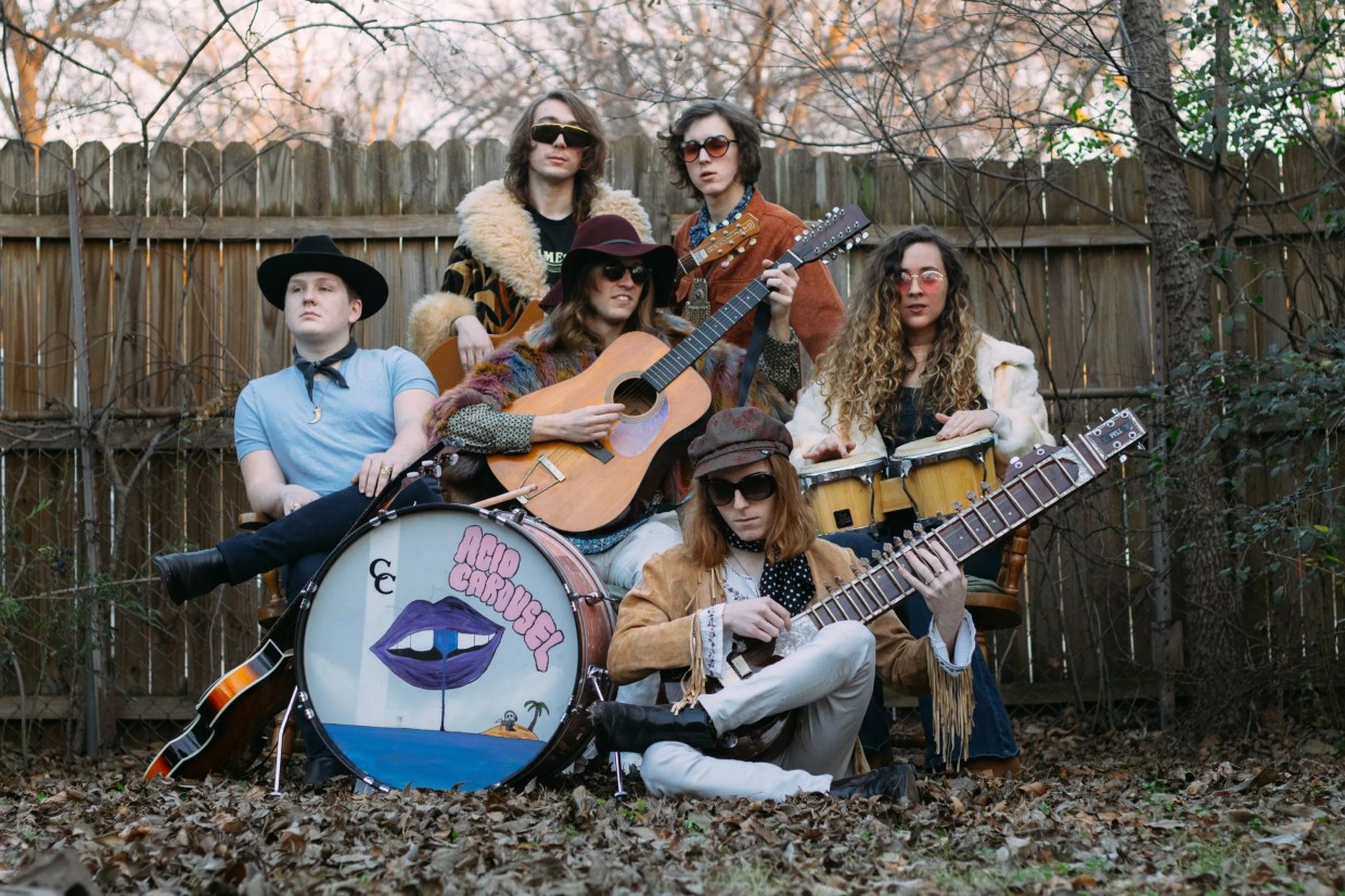 Young Seven-Piece Acid Carousel Keeps True to Its Name With Ebullient, Rotating Lineup