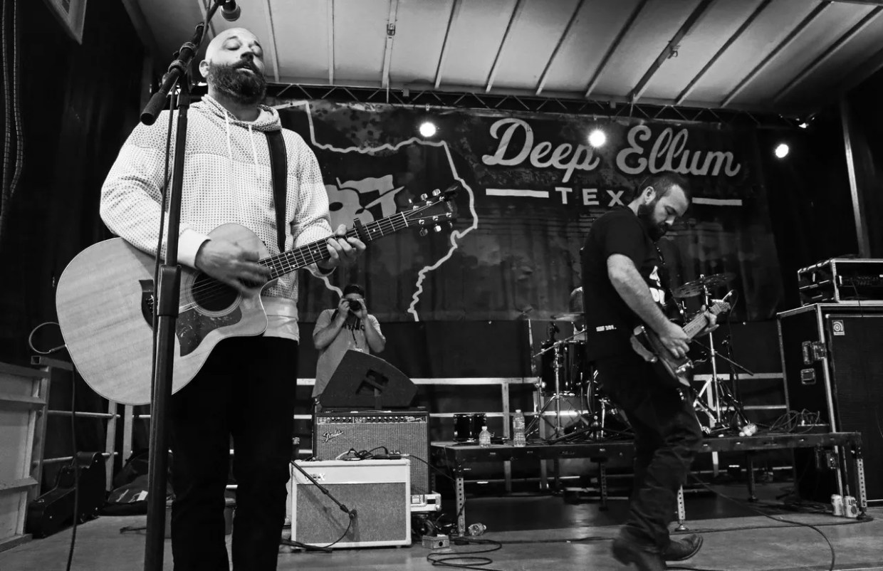 Richard Rawlings May Have Shaved Loyal Sally’s Beards, But Their Folk Sound Is Still Growing