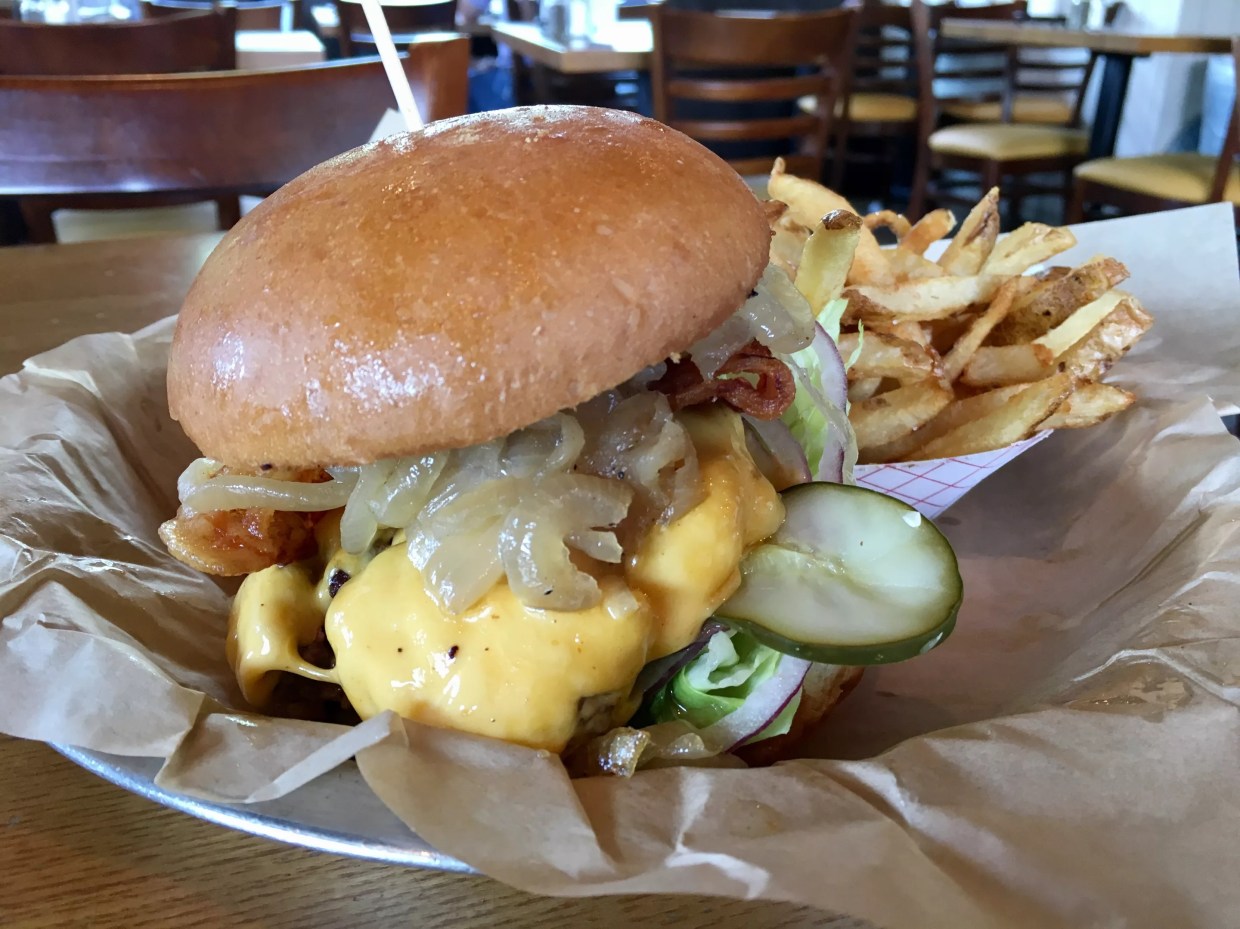 In the Hunt for the Best Burger in Deep Ellum, You Won’t End Up at Stackhouse