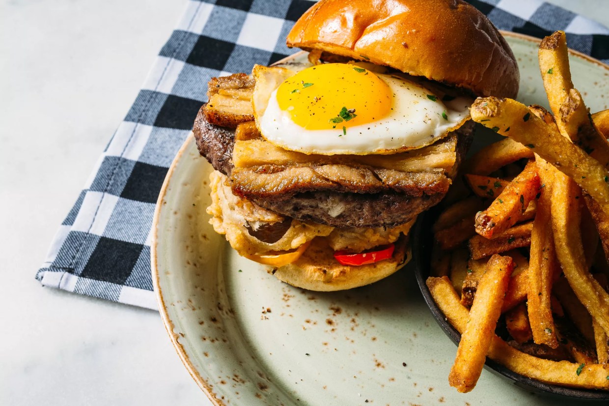 Duck Fat, Pork Belly and Onion Rings Make Grayson Social’s New $18 Burger a Stunner