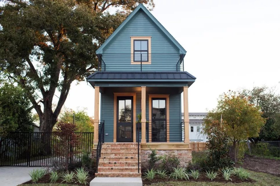 1 Bedroom House From ‘Fixer Upper’ On Sale for Cool $1 Million
