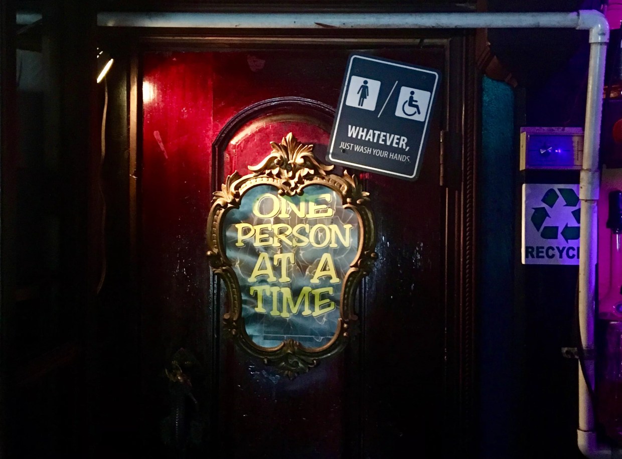 On Its 21st Birthday, a Toast to The Grapevine, Oak Lawn’s Most Beloved Dive