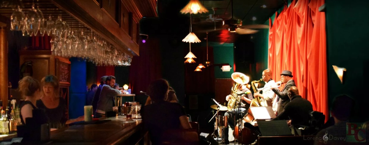 For 29 Years, the Balcony Club Has Been Serving Strong Martinis and Date-Night Vibes