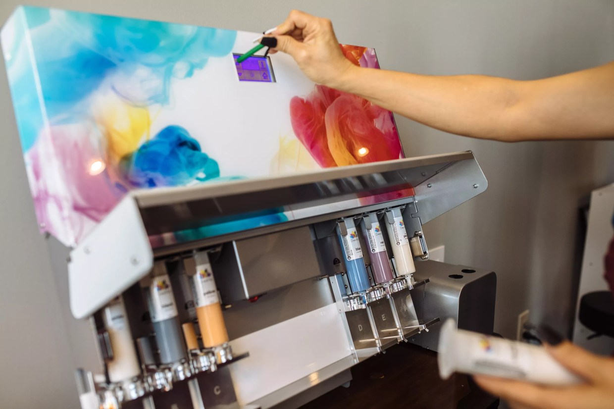 At This Oak Lawn Nail Salon, You Can Design Your Own Polish Color for No Extra Charge