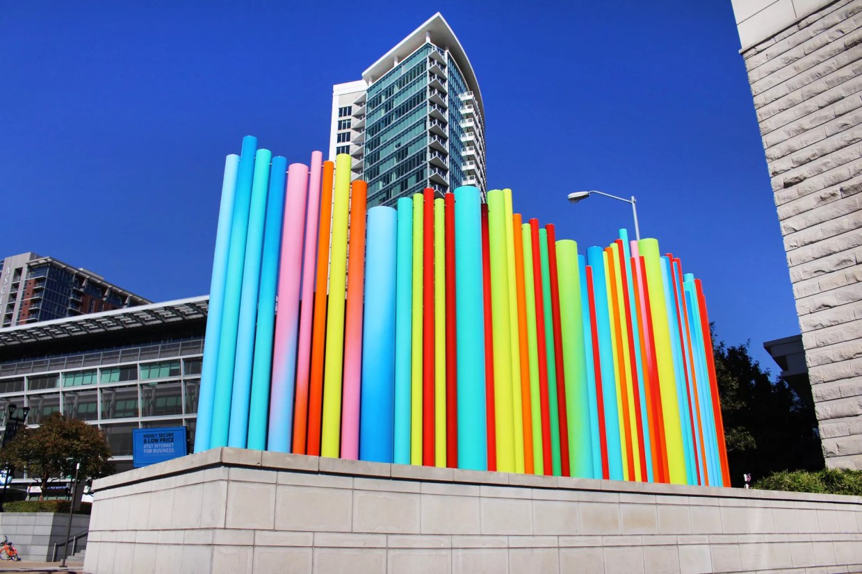Song Performed by Blind Lemon Jefferson and The Beatles Inspires Victory Park Sculpture
