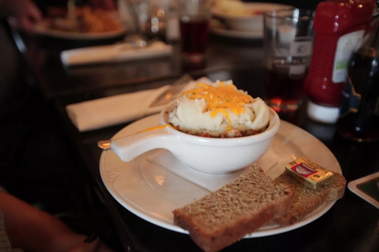 Trinity Hall Irish Pub: The Last Jedi in Mockingbird Station