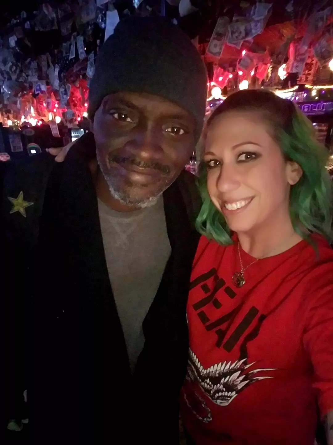 Reno’s Bartender Makes Connection with Homeless Man on Christmas Eve