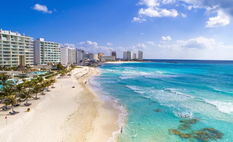 Dallas Couple Close to Winning Cancun.com CEO Position That Pays $10K a Month to Play