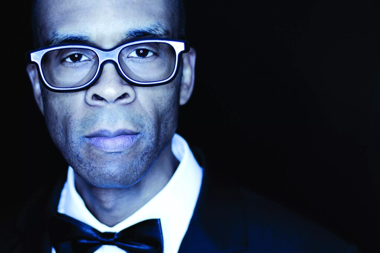 Jazz Singer Denzal Sinclaire Treats Dallas Symphony Orchestra to Nat King Cole Songbook