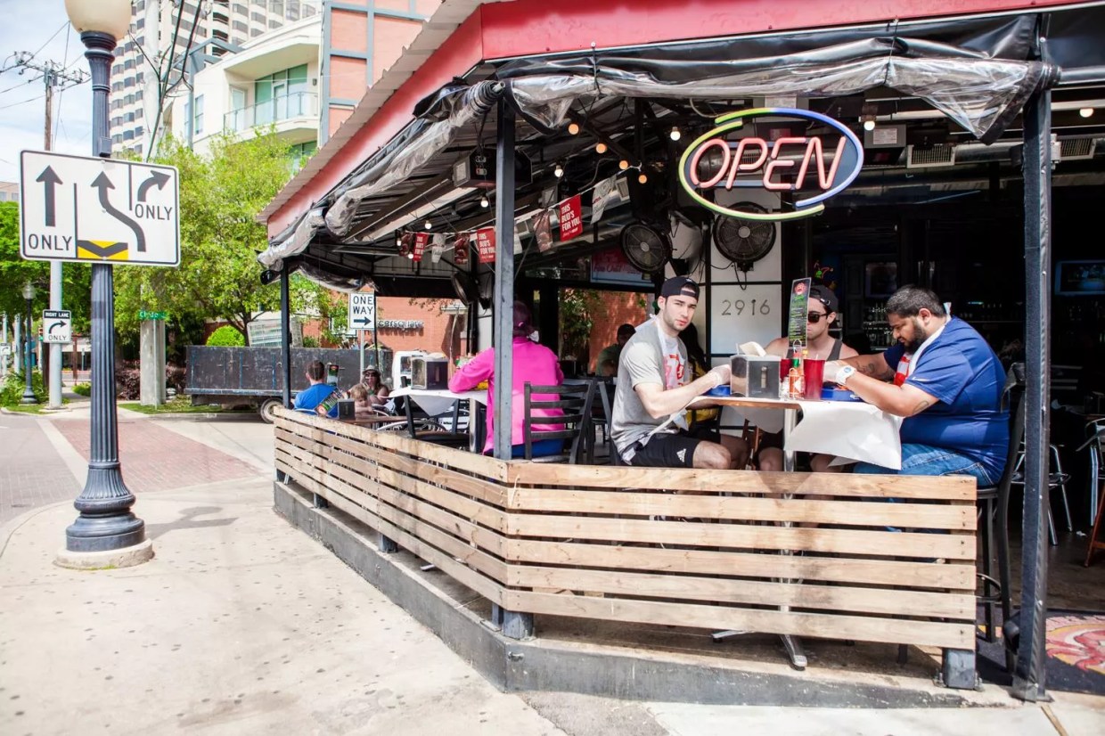 Shell Shack Is Moving Out of Uptown but Leaving a Poke Spot in Its Place