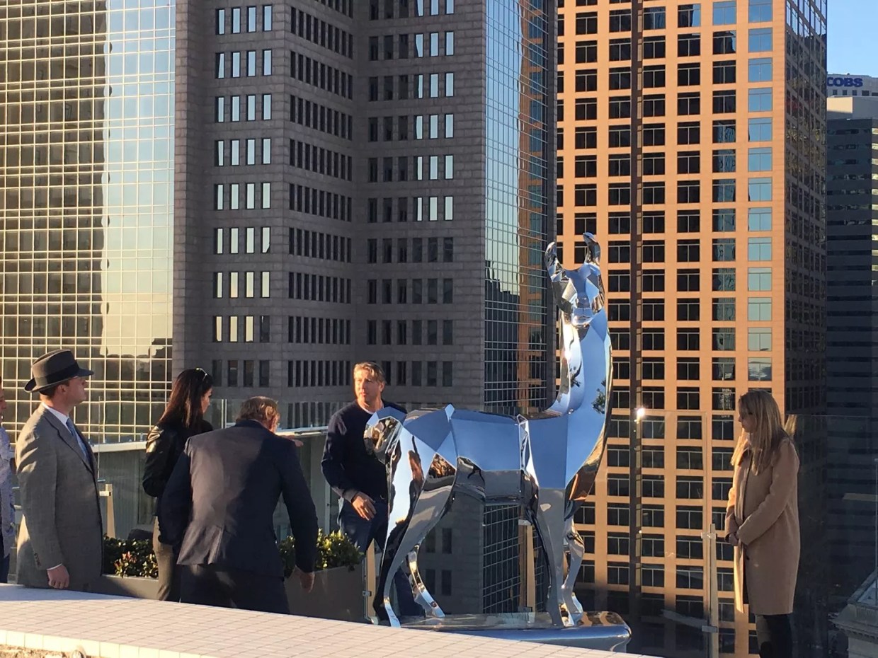 First Look: The Statler’s Waterproof Bar Is a Casual Lounge With a Great View