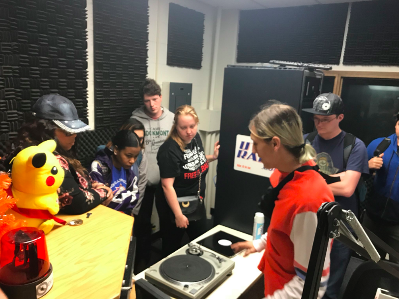 Here’s One for the Oldies: UTA’s Radio Station Is Taking Part in Vinylthon, When It’s Vinyl-Only for 24 Hours