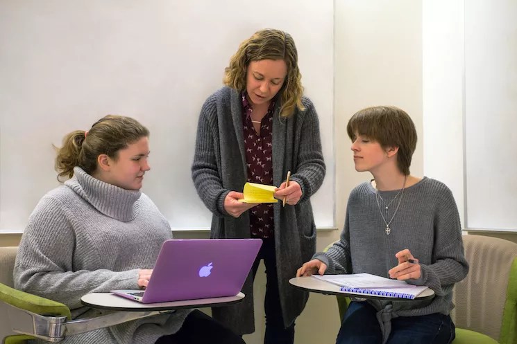 UT-Dallas Students Compiling National Database of School Shootings