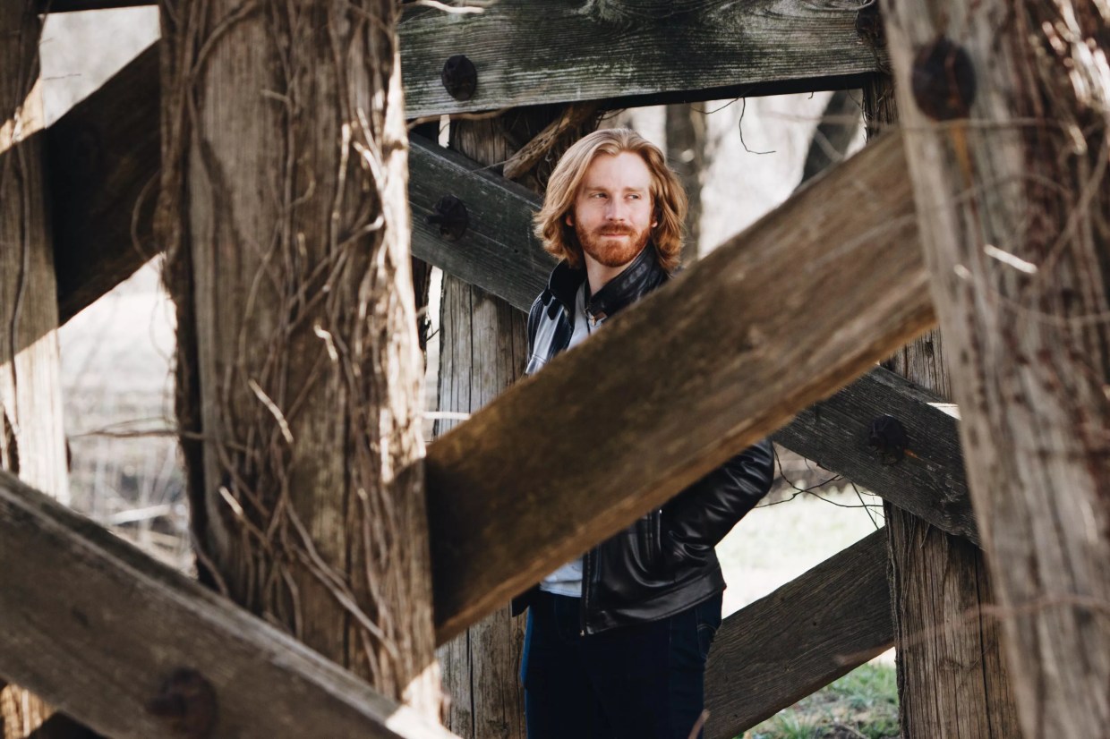 Dallas’ Mitchell Ferguson Plans To Release New Single, Tells the Story of an Old Van Named Matilda