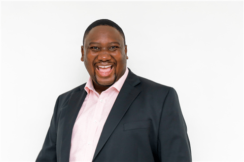 Dallas Comedian Alfred Kainga Headlines Arlington Improv This Weekend