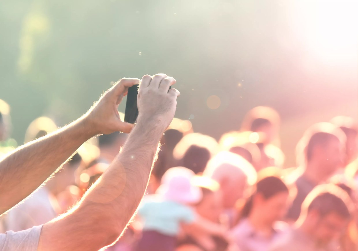 Some Musicians Are OK With Audiences Recording Their Sets; Comedians Aren’t