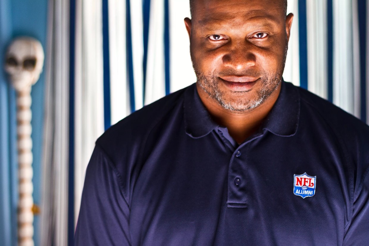 His Mind Damaged by Concussions, Former Cowboy Lincoln Coleman Tries to Find a Future