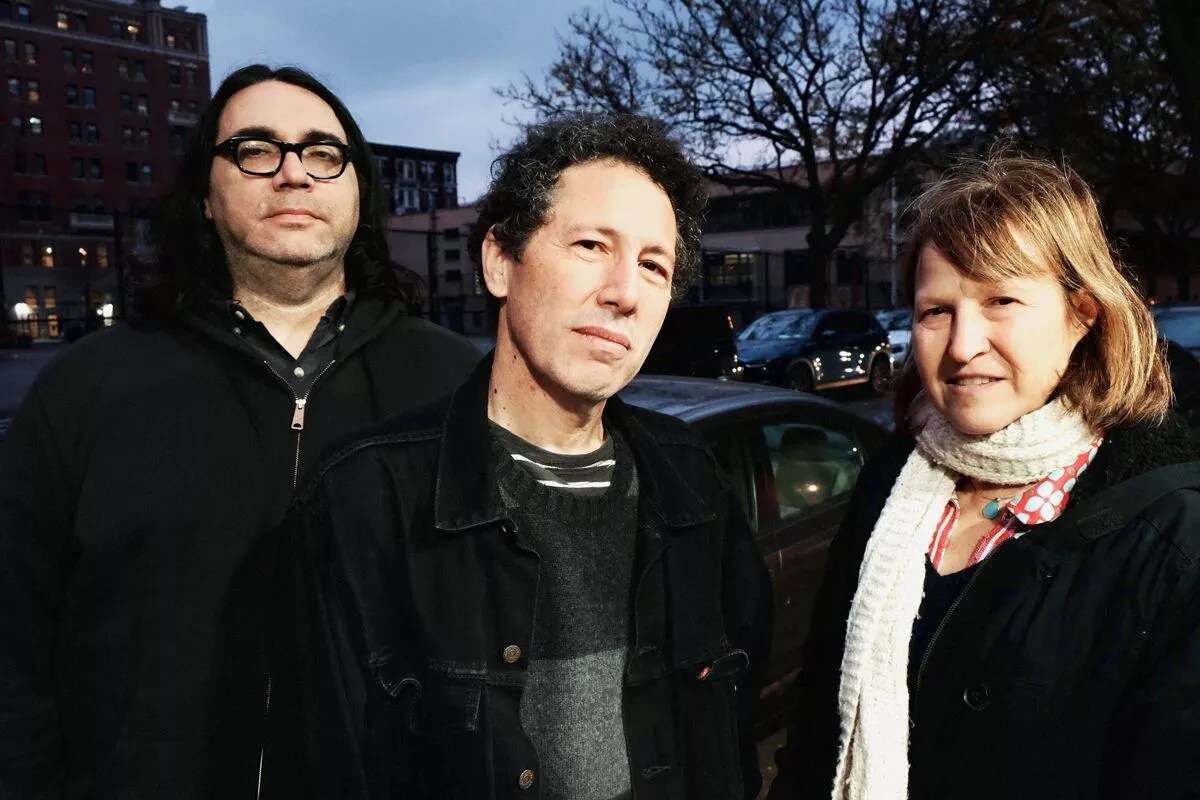 Yo La Tengo Reflects on Playing the Parking Lot of Club Clearview in Deep Ellum