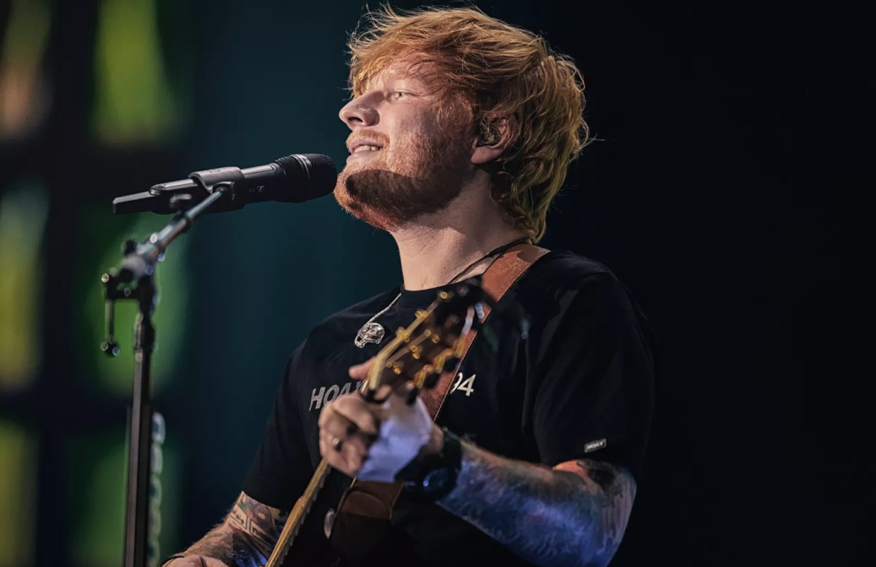 Whether Singing Ballads or Rapping, Ed Sheeran Is a One-Man Show