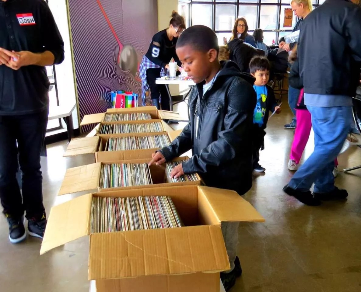 Kids Dig Teaches Kids About Vinyl