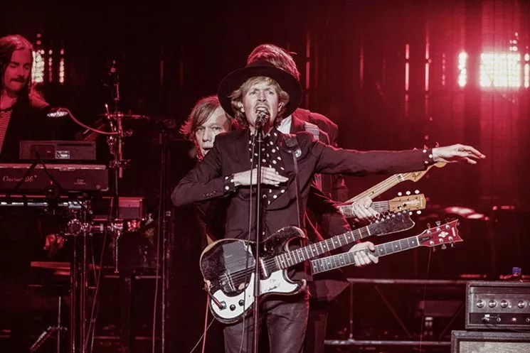 The 10 Best Concerts of the Week: Queen, Shawn Mendes, Beck and More