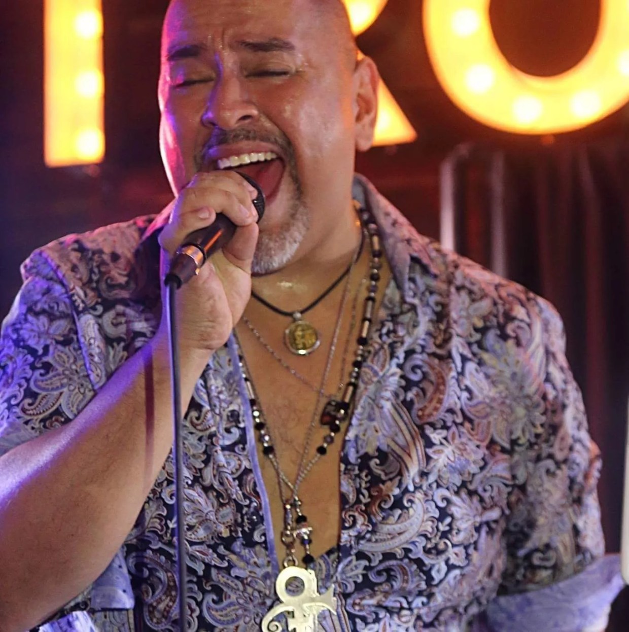 Robert Olivas Loves Making the Rounds as a Full-Time Karaoke Host