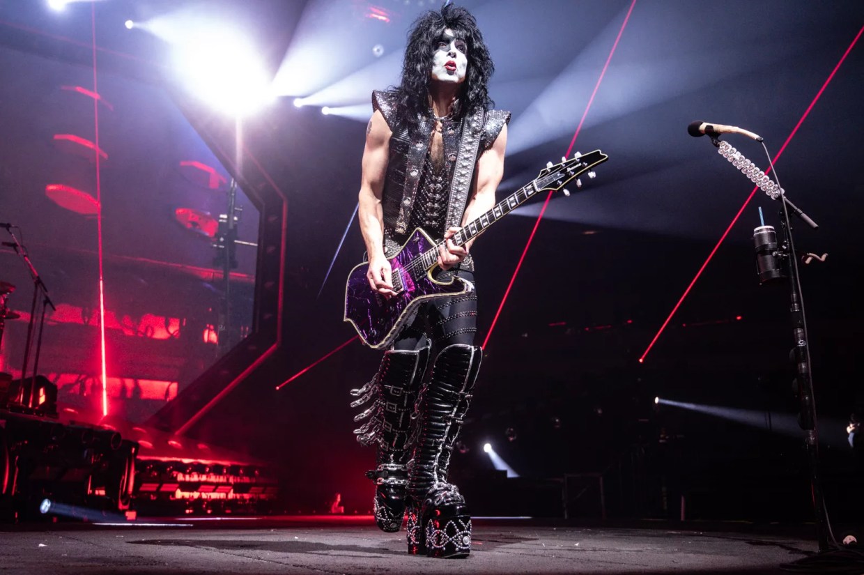Even If You Hate KISS, They Put On an Impressive Show Wednesday Night