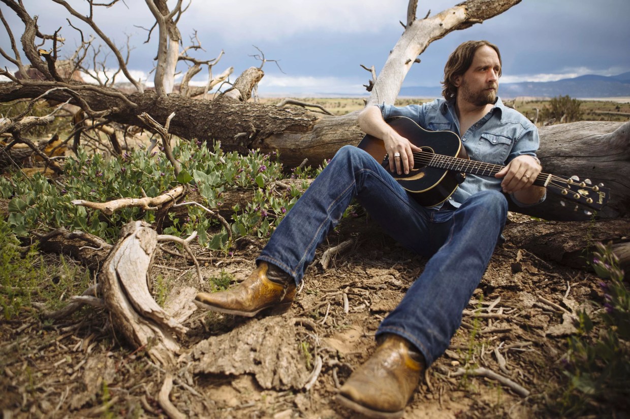 Hayes Carll Presents His State of the Union With <i>What It Is</i>