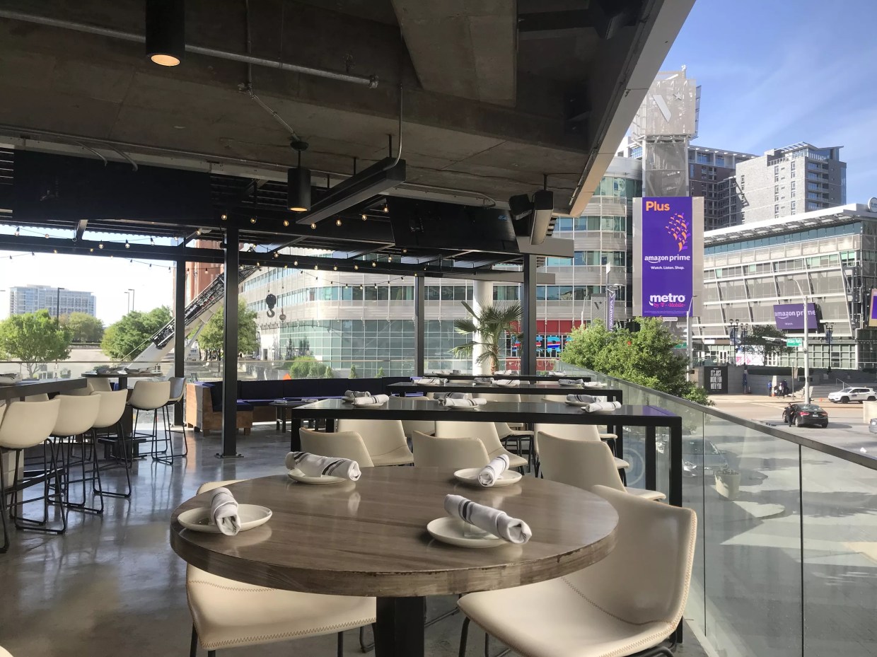 Dibs on Victory Gives Victory Park a Patio With a View