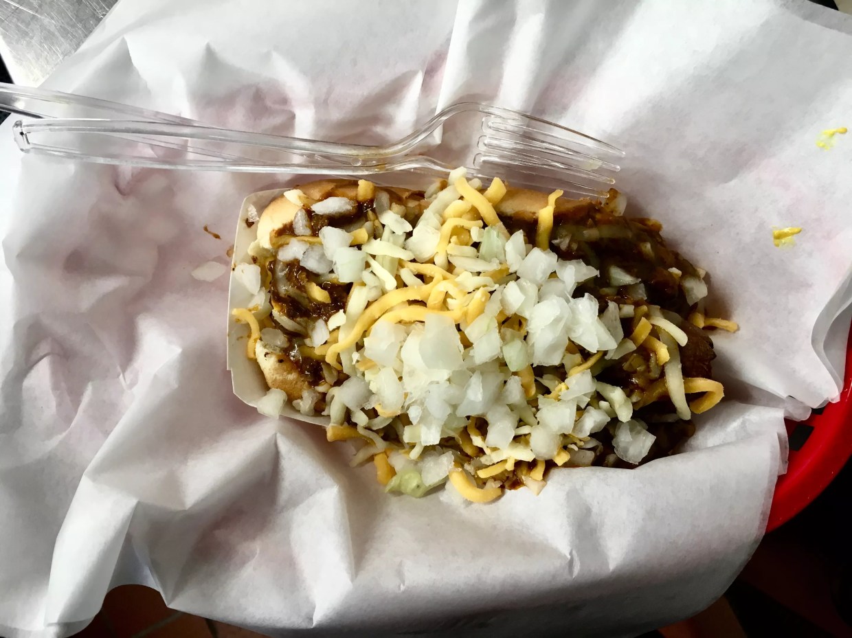 In a City Ambivalent About Hot Dogs, Burger House’s Chili Dog Has Been Around 70 Years