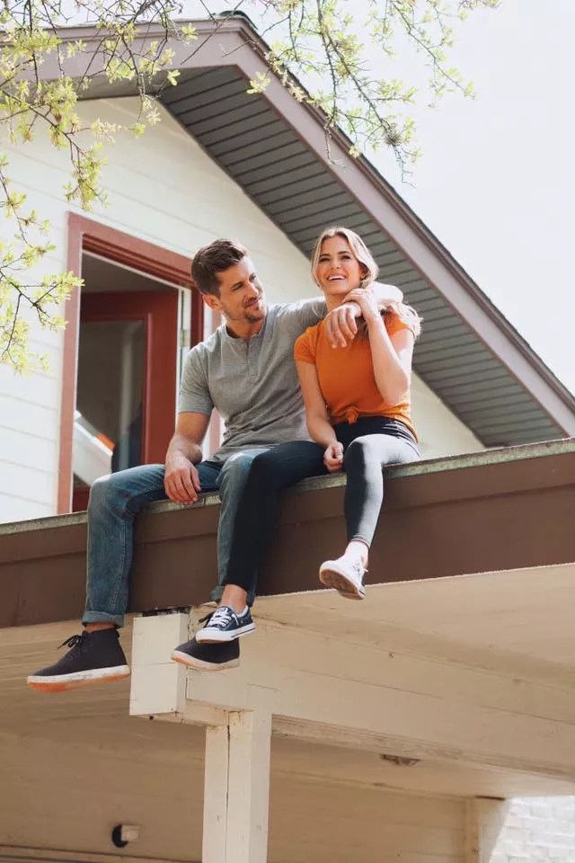 JoJo Fletcher and Jordan Rodgers of <i>Bachelorette</i> Fame Are Heading Back to TV for <i>Cash Pad</i>