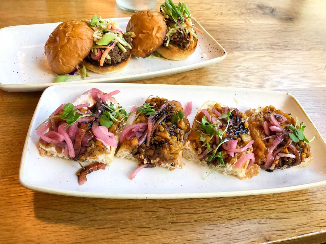 Budget Bites: Get a Good Deal with Sixty Vines’ Happy Hour