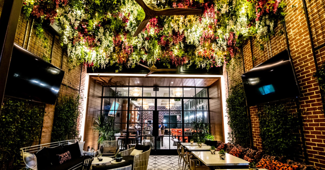 New Deep Ellum Restaurant Ebbs and Flows All Over the Place