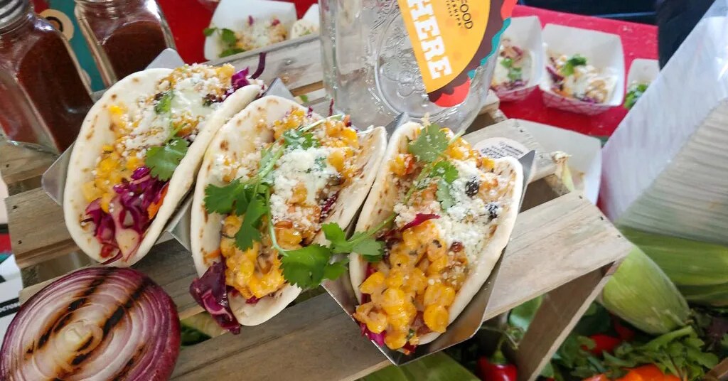 Thoughts from Tacolandia: Fresh Tortillas Required, Envuelto en Queso Is Big and We’re Not Tired of Tacos