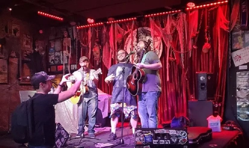 Tenacious D Joined a Tenacious D Cover Band Onstage at Three Links in Deep Ellum