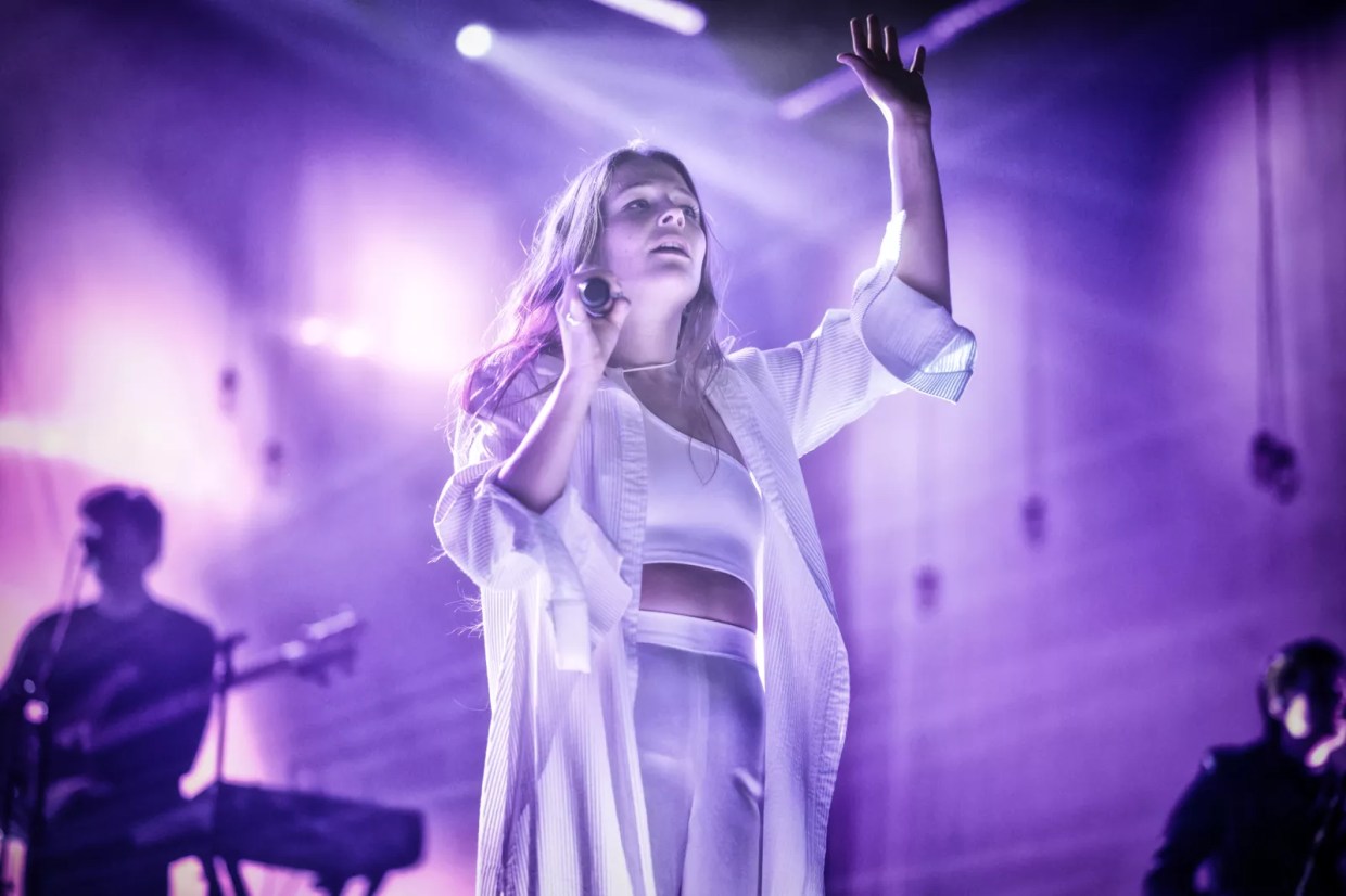 Maggie Rogers Had the Crowd Dancing Like No One Was Watching (and Registering to Vote)