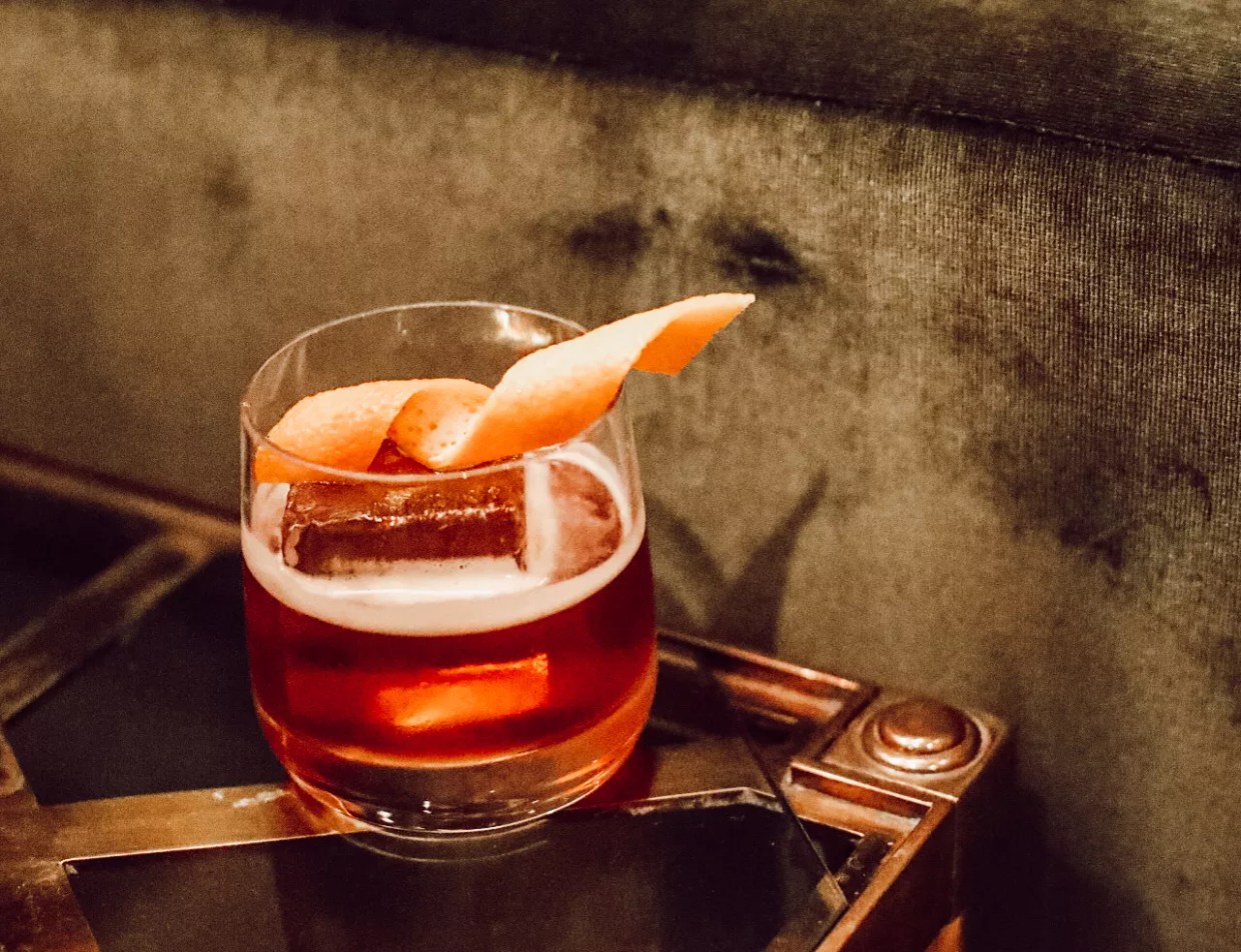 Our Takeaways From a Cocktail Class at The Adolphus