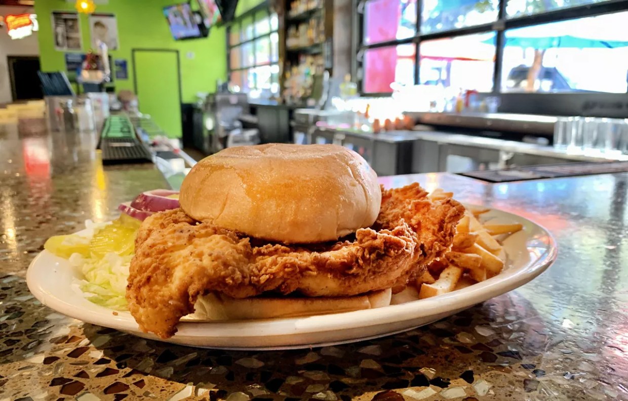 Eat This: The Overlooked Fried Chicken Sandwich at Matt’s Rancho Martinez