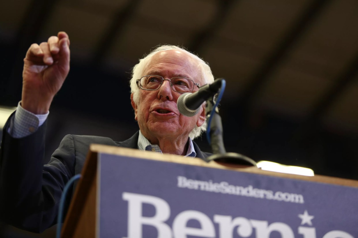 Weekend With Bernie: Thousands Flock to Sanders Rally in Mesquite