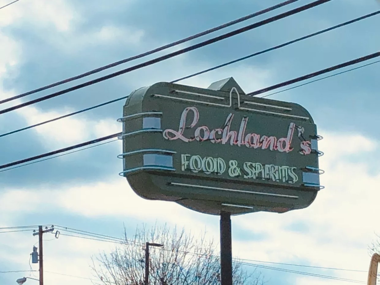 Lochland’s Food and Spirits in East Dallas Is a Tightened-Up Irish Bar