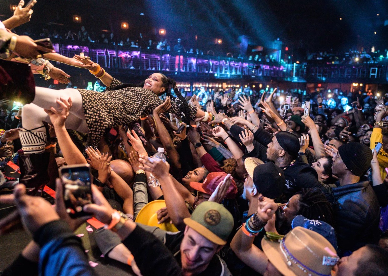 Dallas Extends State of Emergency; Dallas County Bans All Gatherings of More Than 10 People