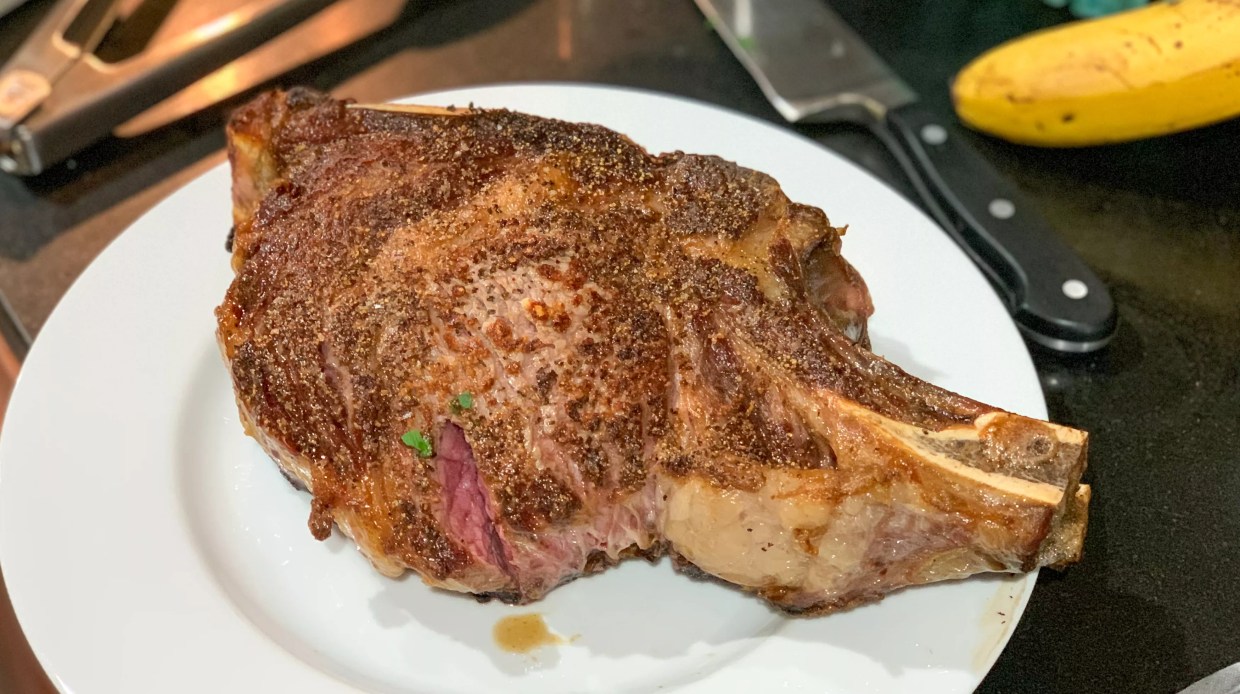 How to Cook Steaks at Home From Knife (Chef John Tesar Will Help)