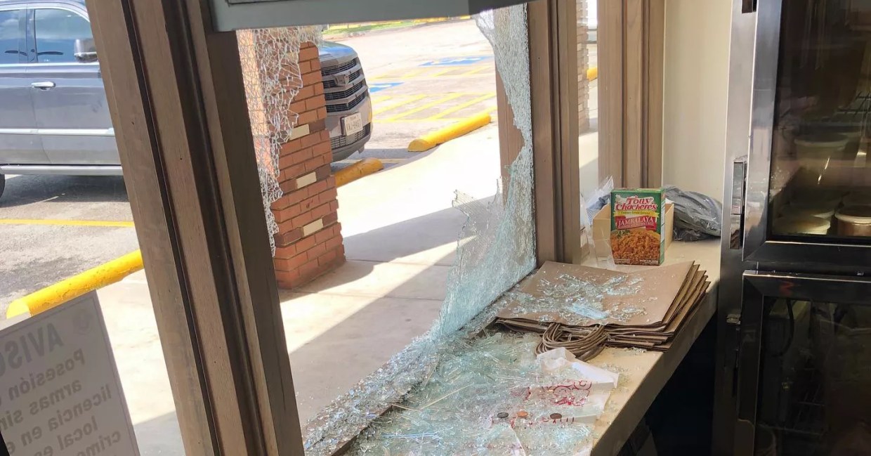Burglars Hit 2 Dallas Restaurants Early on Easter Sunday