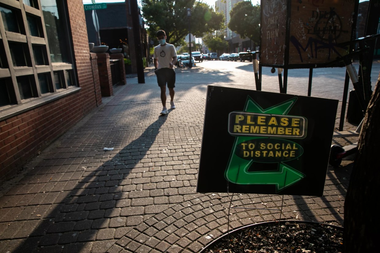 Nearly Silenced by Coronavirus, Deep Ellum’s Community Bands Together
