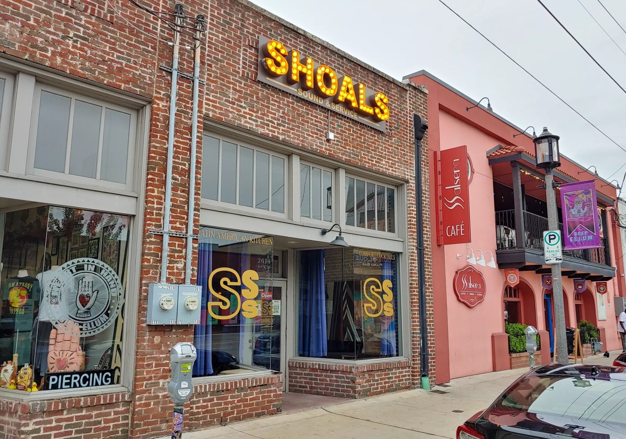 Restaurateurs Discuss the Hardship of Third-Party Delivery Services