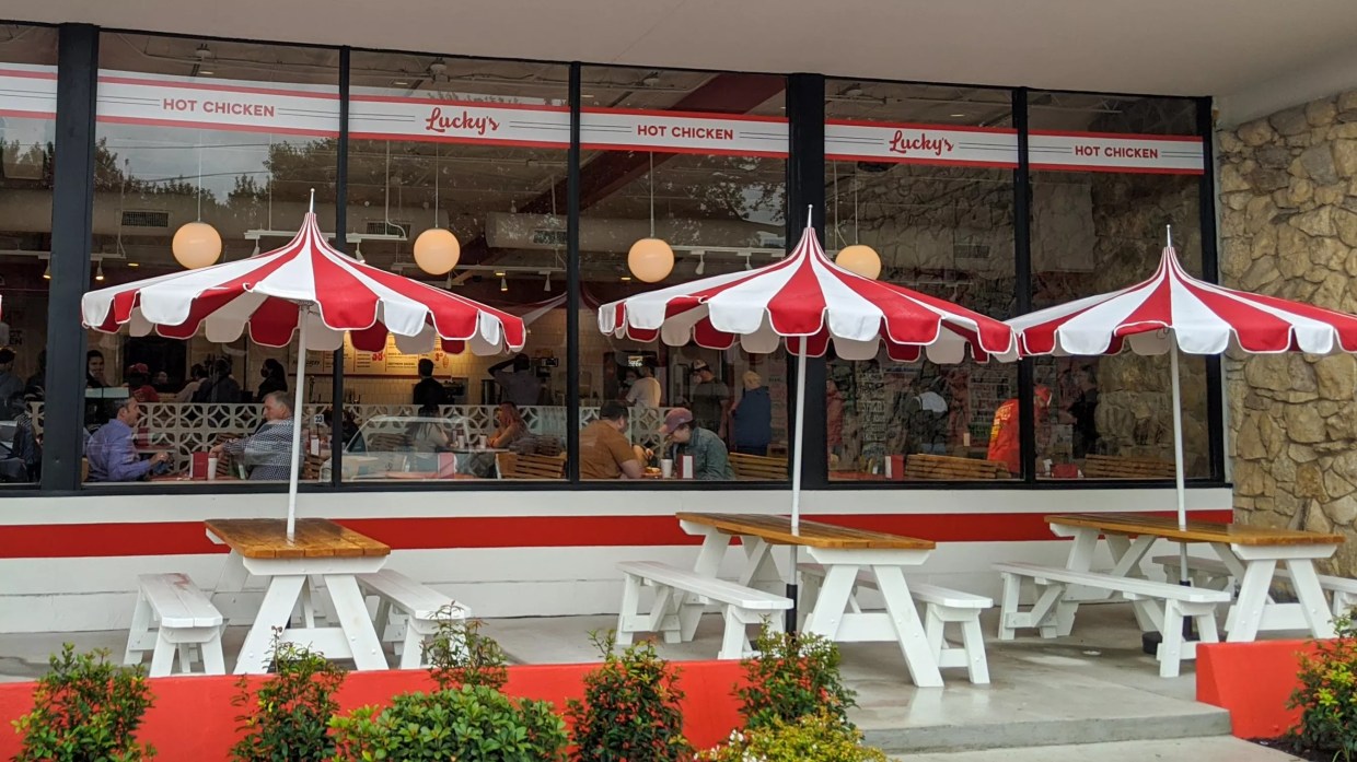 First Look: Lucky’s Brings Hot Chicken to East Dallas